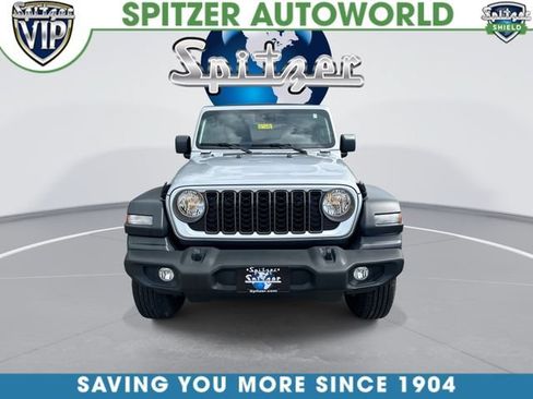 Used 2024 Jeep Wrangler Unlimited Sport AWD/4WD image 3