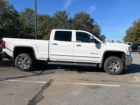 Used 2018 GMC Sierra 2500 SLT w/ Duramax Plus Package image 2