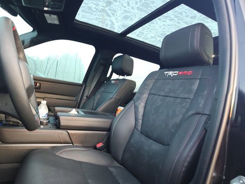 Used 2025 Toyota Tundra TRD Pro AWD/4WD image 8