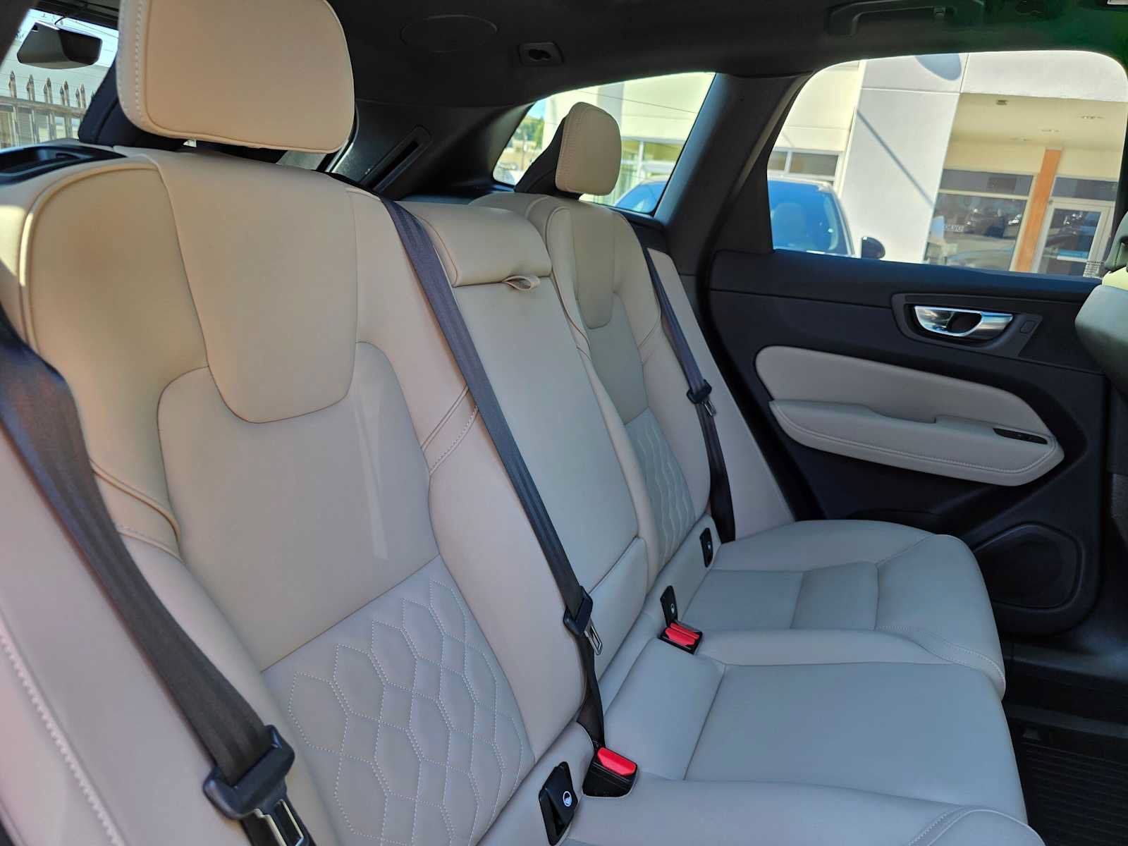 Used 2026 Volvo XC60 B5 Plus w/ Protection Package Premier AWD/4WD image 14