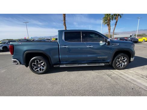 Used 2024 GMC Sierra 1500 SLT w/ SLT Premium Plus Package AWD/4WD image 9