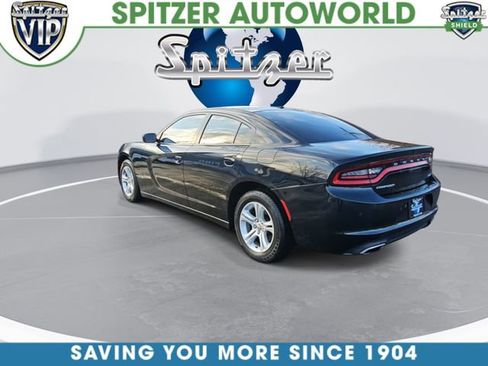 Used 2018 Dodge Charger SXT image 6