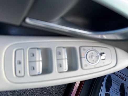 Used 2024 Hyundai Sonata SEL FWD image 15