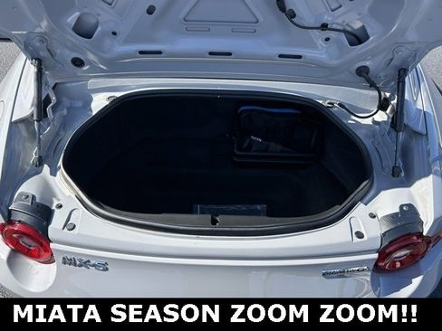 Used 2025 MAZDA MX-5 Miata RF Grand Touring image 14