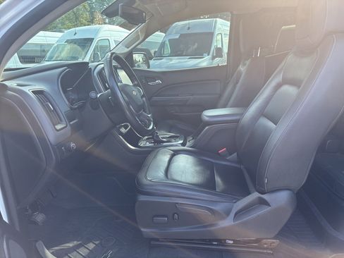 Used 2019 Chevrolet Colorado Z71 w/ LPO, Premium Interior Package image 50