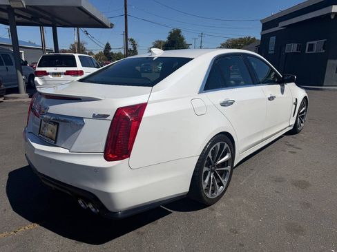 Used 2016 Cadillac CTS V w/ Luxury Package RWD image 7