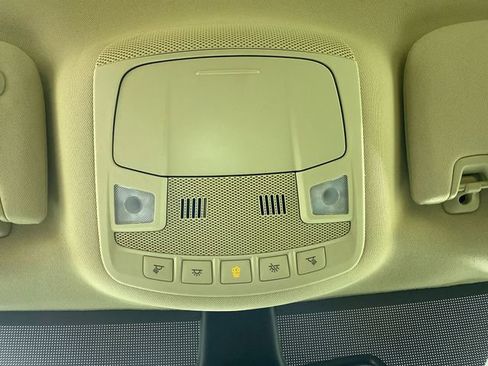 Used 2022 Ford Edge SEL w/ Convenience Package image 10