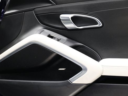 Used 2021 Porsche 718 Cayman RWD image 52