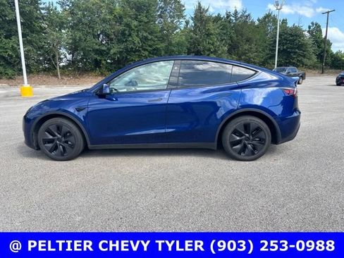 Used 2025 Tesla Model Y Long Range AWD/4WD image 10
