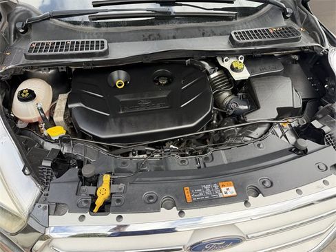 Used 2019 Ford Escape SE image 26