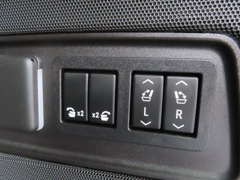 Used 2023 Cadillac Escalade V image 41