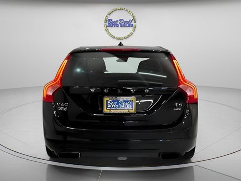 Used 2016 Volvo V60 T5 Premier AWD/4WD image 4