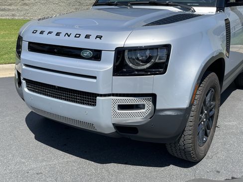 Used 2021 Land Rover Defender 90 S AWD/4WD image 12