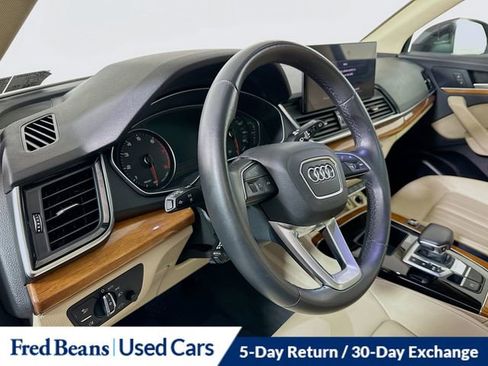 Used 2023 Audi Q5 2.0T Premium w/ Convenience Package image 10