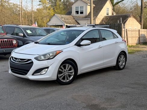 Used 2014 Hyundai Elantra GT image 4