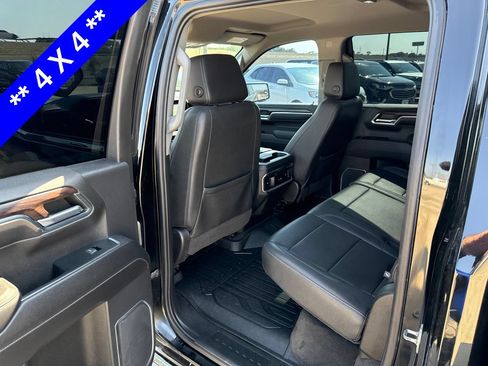 Used 2023 GMC Sierra 1500 SLT AWD/4WD image 7