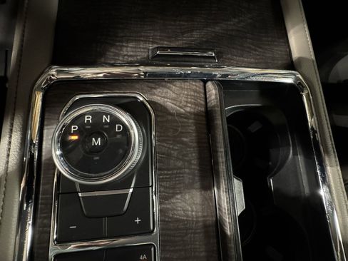 Used 2019 Ford Expedition Max Limited image 26