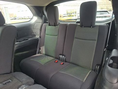 Used 2019 Nissan Pathfinder SV AWD/4WD image 10