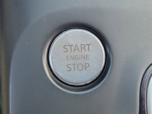 Used 2019 INFINITI QX50 Luxe image 31