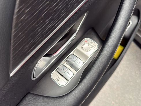 Used 2024 Mercedes-Benz GLS 450 4MATIC image 20