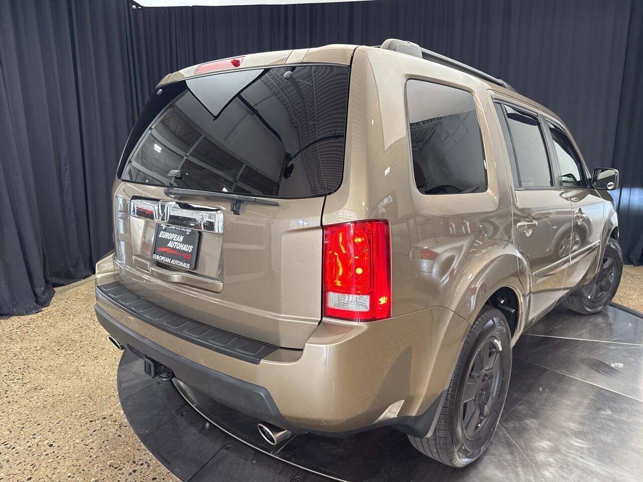 Used 2011 Honda Pilot EX-L image 6