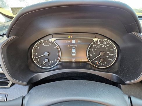 Used 2024 Nissan Altima 2.0 SR image 29