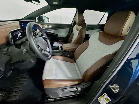 Used 2023 Volkswagen ID.4 Pro image 13