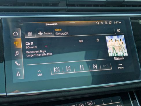 Certified 2023 Audi Q8 Premium image 19