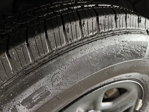 Used 2023 Jeep Wrangler Sport image 15