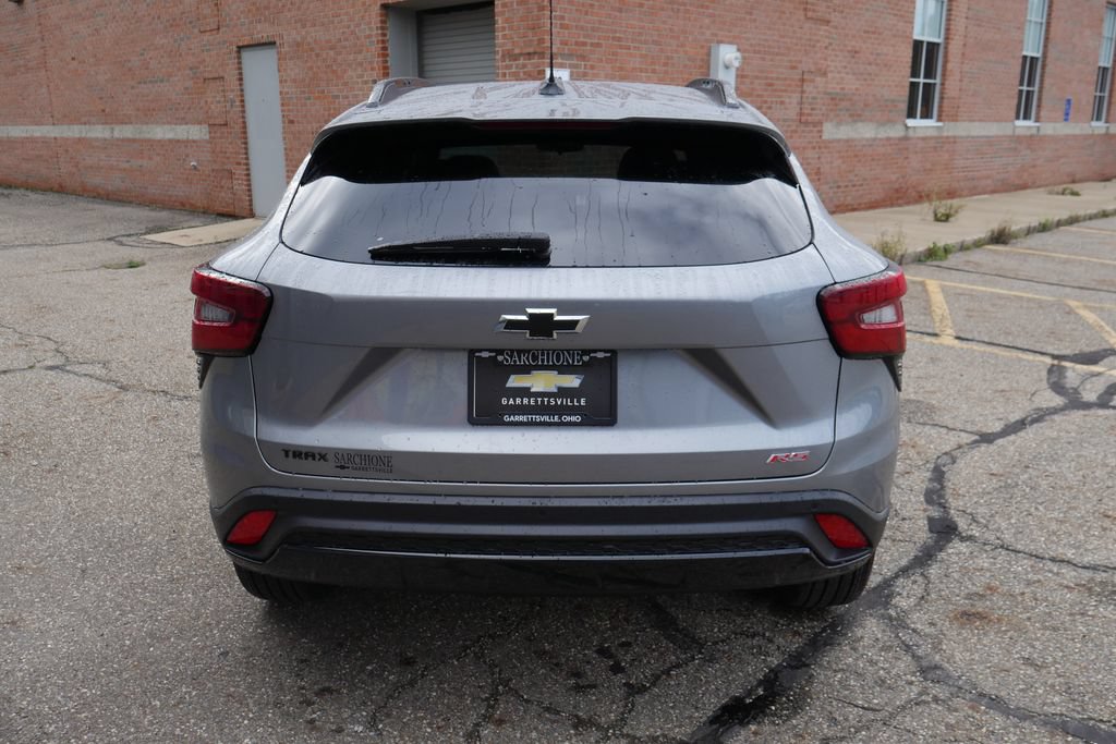 New 2026 Chevrolet Trax RS w/ Sunroof Package FWD image 6