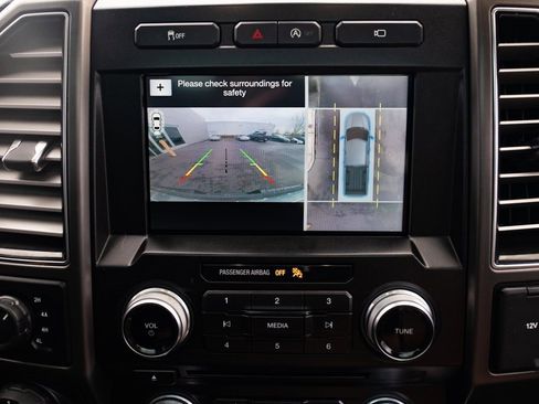 Used 2017 Ford F150 Limited image 14