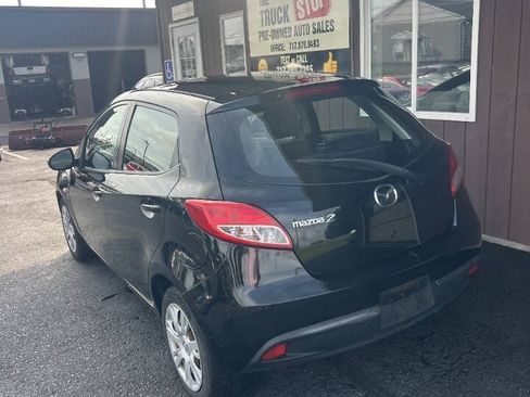 Used 2011 MAZDA MAZDA2 Sport FWD image 3