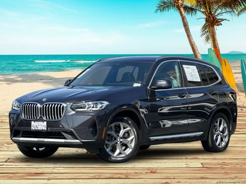 Used 2022 BMW X3 xDrive30i w/ Convenience Package AWD/4WD image 2