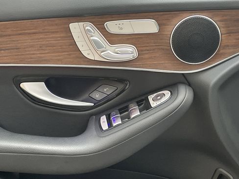 Certified 2022 Mercedes-Benz GLC 300 4MATIC w/ Premium Package Lite image 19