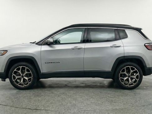 Used 2025 Jeep Compass Limited AWD/4WD image 5
