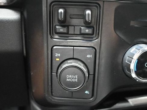 Used 2023 Ford F350 Lariat w/ Lariat Ultimate Package AWD/4WD image 15