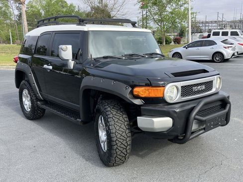 Used 2007 Toyota FJ Cruiser 2WD image 7