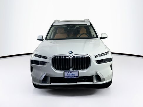 Used 2023 BMW X7 xDrive40i w/ Premium Package AWD/4WD image 2