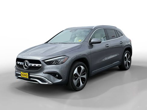 Used 2025 Mercedes-Benz GLA 250 4MATIC image 1