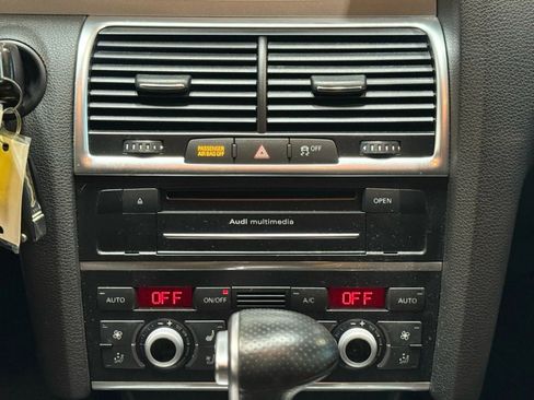 Used 2014 Audi Q7 3.0T S line Prestige w/ S Line Package image 16