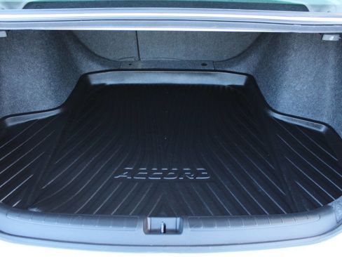 Used 2019 Honda Accord Sport image 18