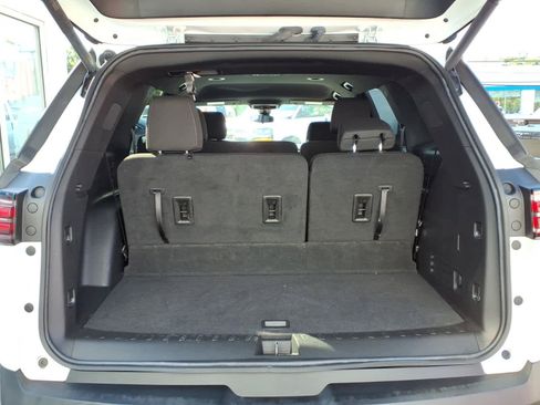 Used 2023 Chevrolet Traverse LT AWD/4WD image 20