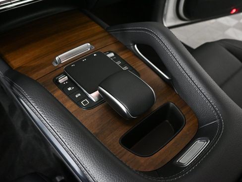 Certified 2025 Mercedes-Benz GLE 350 4MATIC image 15