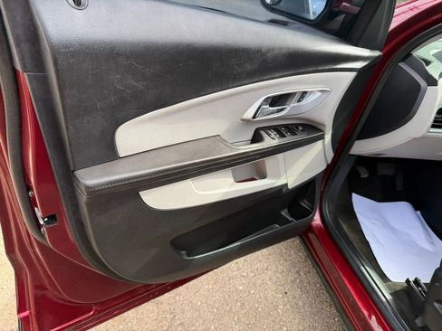 Used 2016 Chevrolet Equinox LT w/ Convenience Package image 14