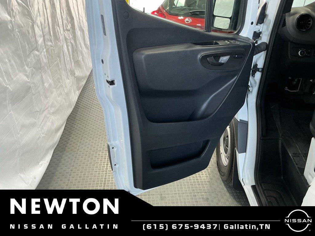 Used 2024 Mercedes-Benz Sprinter 2500 image 57