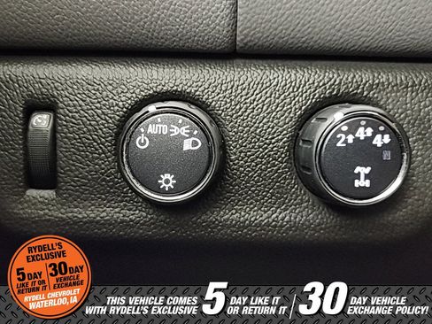 Used 2022 Chevrolet Colorado W/T w/ Custom Special Edition image 31