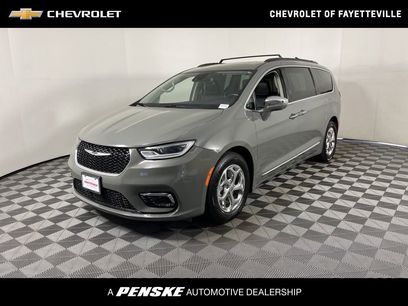 Used 2022 Chrysler Pacifica Limited