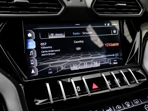 Used 2021 Lamborghini Urus image 78