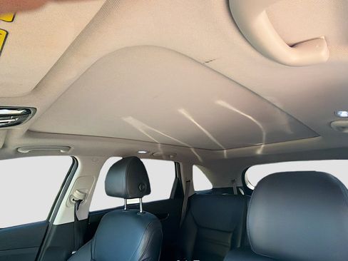 Used 2019 Kia Sorento SX image 26