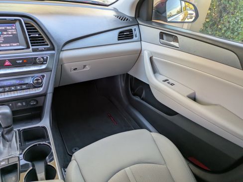 Used 2019 Hyundai Sonata SEL image 13